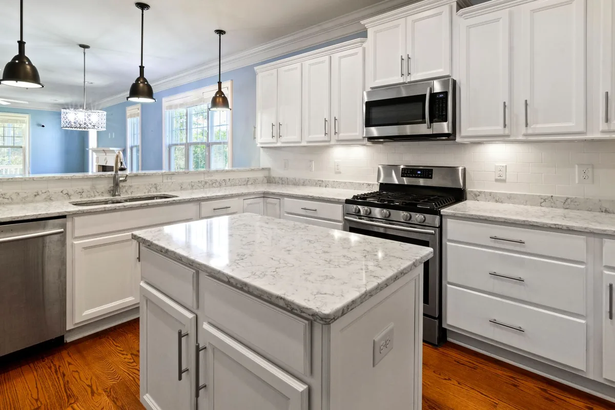 Filth & Squalor Cleanup in East Lake, FL